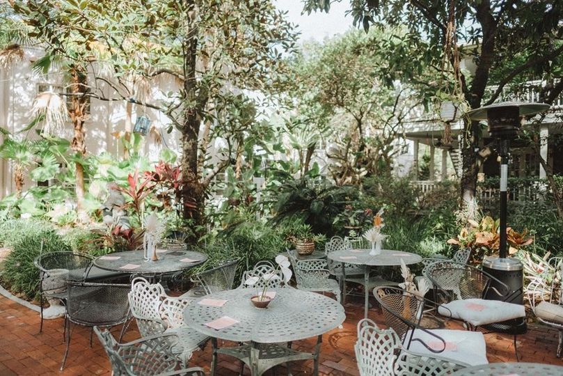 The Wellbon House reception outdoors in Orlando